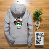 Top sport HIT Spring cu glugă și aplicație colorată pe spate în mai multe culori