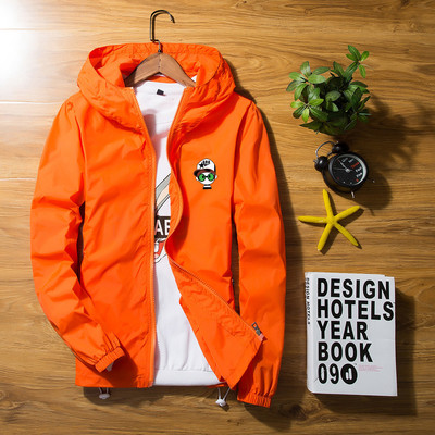 Top sport HIT Spring cu glugă și aplicație colorată pe spate în mai multe culori