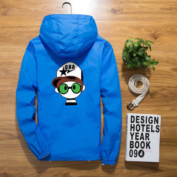 Top sport HIT Spring cu glugă și aplicație colorată pe spate în mai multe culori