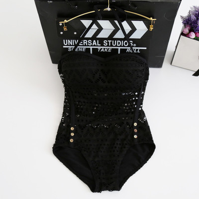 Γυναικέιο μαγιό σε διάφορα χρώματα