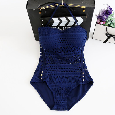 Γυναικέιο μαγιό σε διάφορα χρώματα