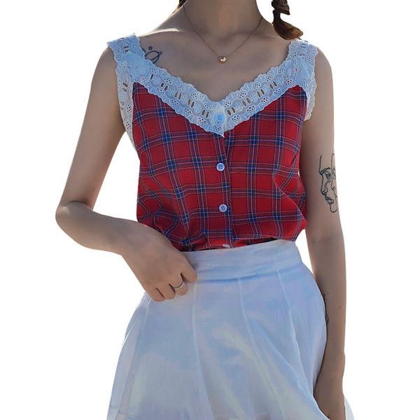 Top de damă în carouri cu dantelă și nasturi în două culori