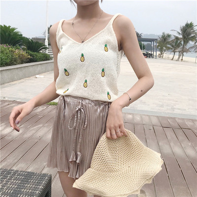 Maieu de dama tricotat cu broderie in mai multe culori