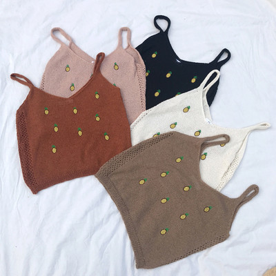 Maieu de dama tricotat cu broderie in mai multe culori