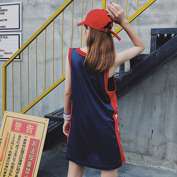 Maieu sport lung de damă în culoarea albastru închis cu imprimeu