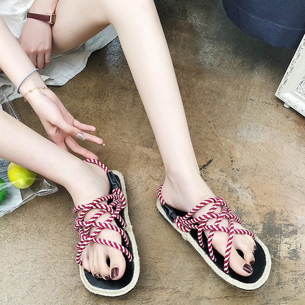 Ежедневни и удобни дамски сандали с крос каишки в два цвята