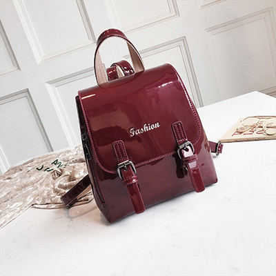 Модерна дамска раница от лак с надпис в четири цвята