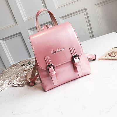 Модерна дамска раница от лак с надпис в четири цвята