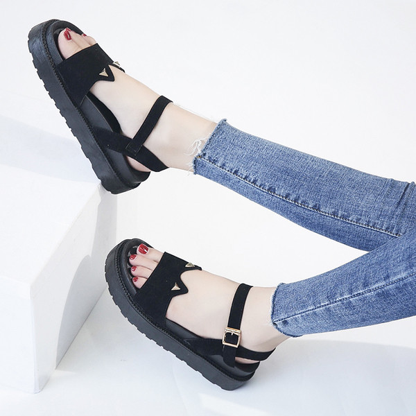 НОВИ ежедневни дамски сандали с 4,5 см висока подметка в два цвята