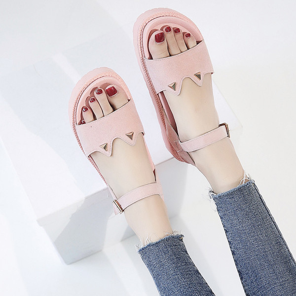 НОВИ ежедневни дамски сандали с 4,5 см висока подметка в два цвята