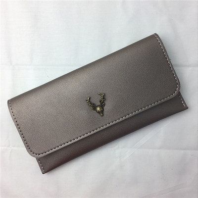 Дамски портфейл в няколко цвята с метална декорация