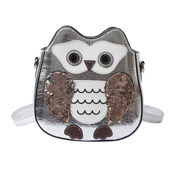 Дамска раница с 3D декорация в четири цвята