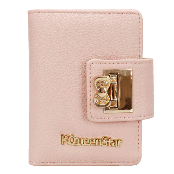 Дамски портфейл в няколко цвята с метален надпис и интересна закопчалка