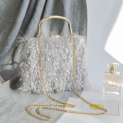 Дамска модерна чанта с ресни в няколко цвята