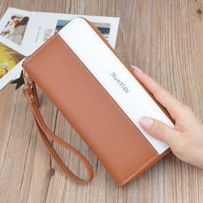 Дамски голям портфейл в няколко цвята с надпис и пискюл