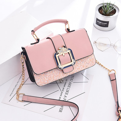 Geantă mică și elegantă de damă, cu cataramă decorativă