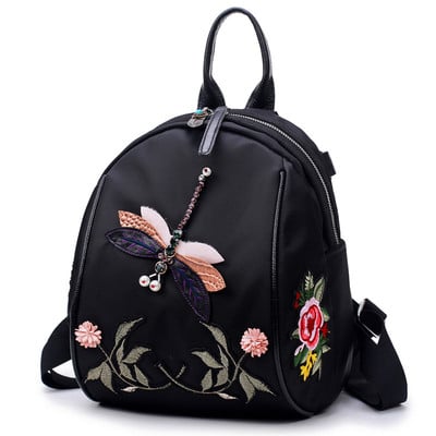 Rucsac de dama cu decor 3D de culoare neagra