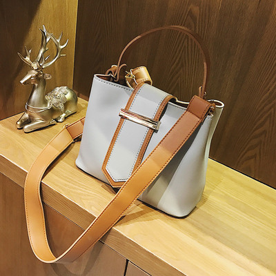 Geanta casual dama in culori clasice