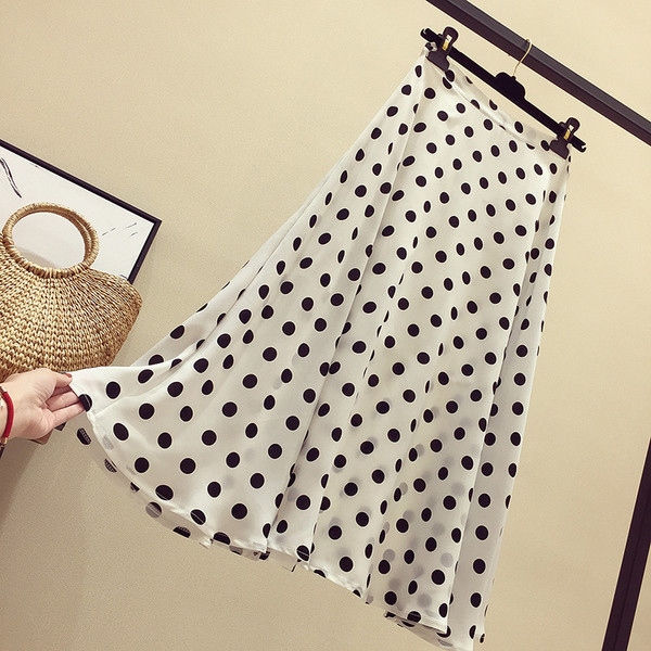 Fusta de dama din sifon cu talie inalta si captuseala cu buline in doua culori