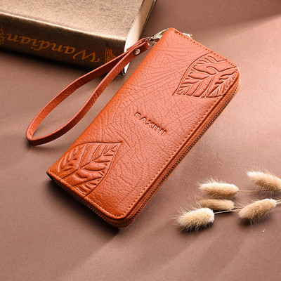 Portofel mare de dama elegant cu fermoar si motive florale