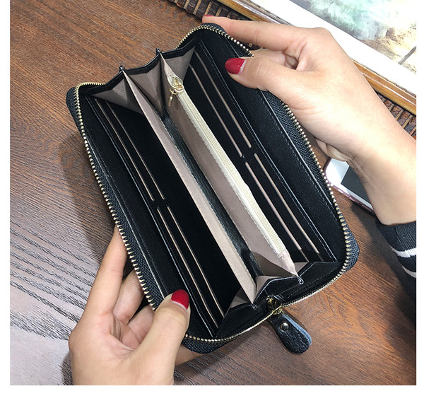 Portofel mare de dama elegant cu fermoar si motive florale