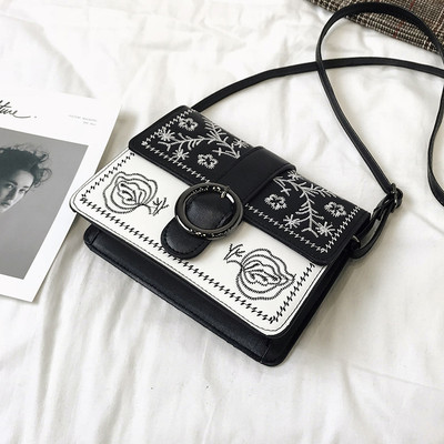 Geanta de dama mica moderna cu broderie