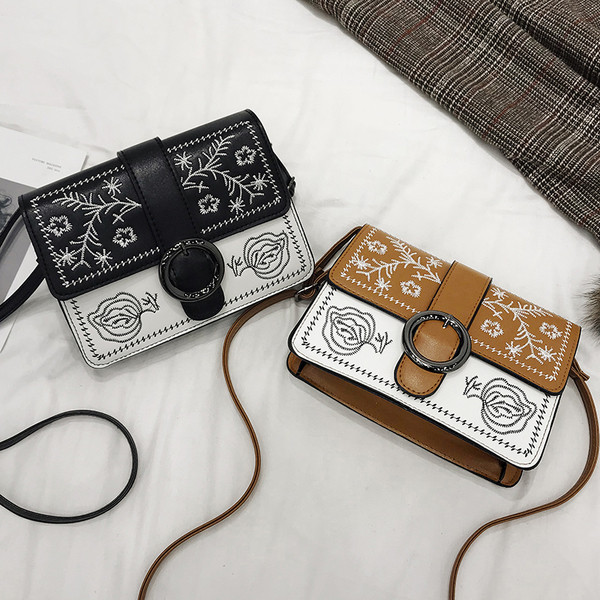 Geanta de dama mica moderna cu broderie