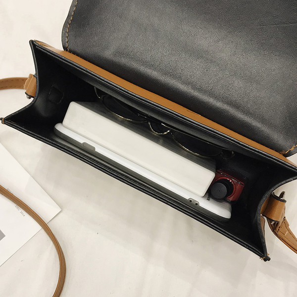 Geanta de dama mica moderna cu broderie