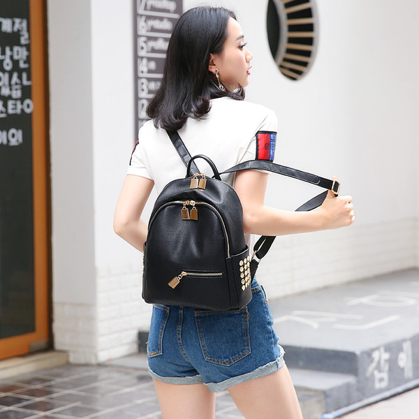 Rucsac elegant de damă cu ochiuri în negru