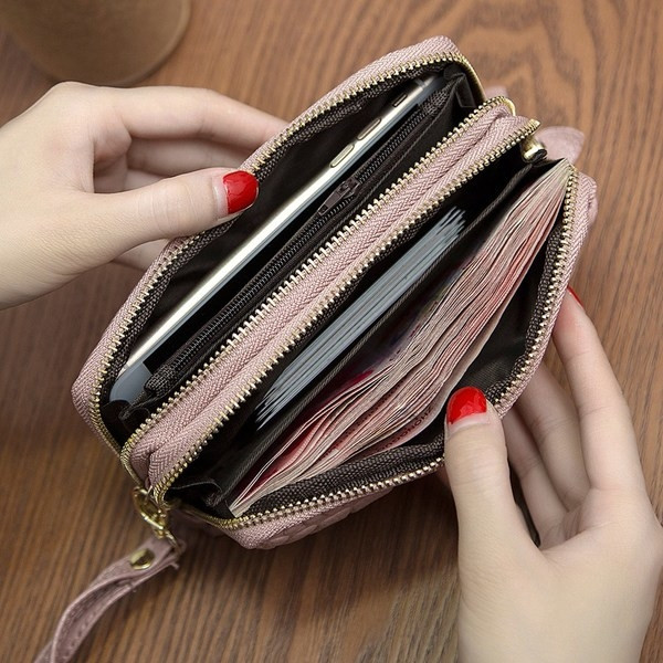Portofel de dama modern cu fermoar si ciucuri
