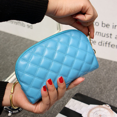 Frumos portofel de dama cu lant lung in mai multe culori