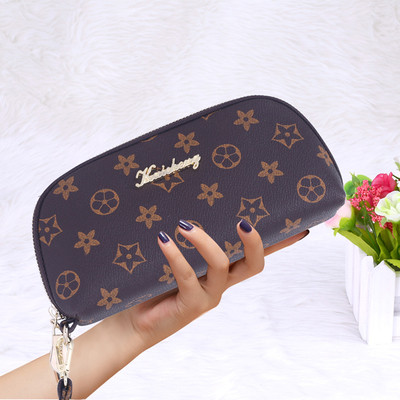 Модерен дамски голям портфейл с цип и метален надпис в различни цветове