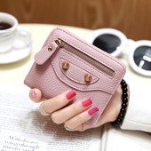 Малък дамски портфейл с цип и метални елементи в няколко цвята