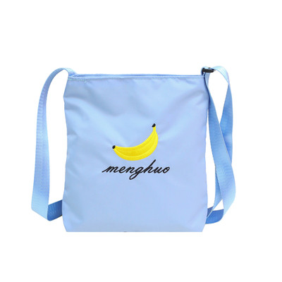 Дамска малка чанта в няколко цвята с бродерия