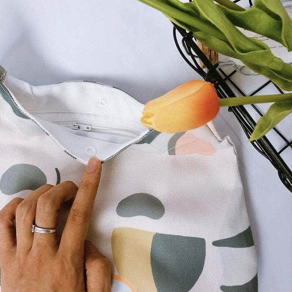 Geanta de dama potrivita pentru utilizarea de zi cu zi cu imprimeu