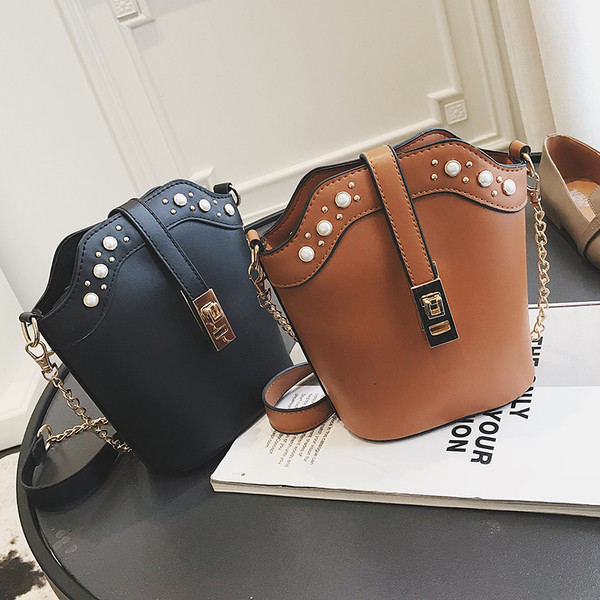 Дамска стилна чанта в няколко цвята с декоративни перли