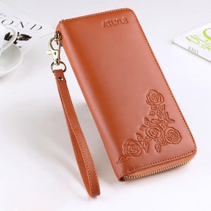 Голям дамски портфейл с флорални мотиви в няколко цвята