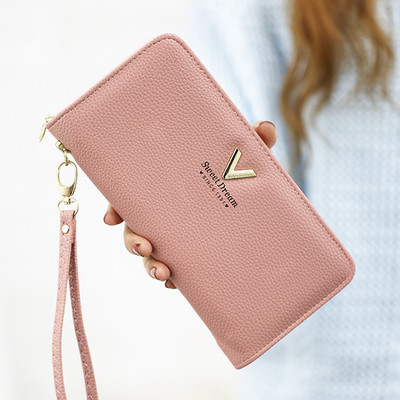 Μοντέρνο γυναικείο πορτοφόλι με φερμουάρ και μεταλλική επιγραφή σε διάφορα μοντέλα