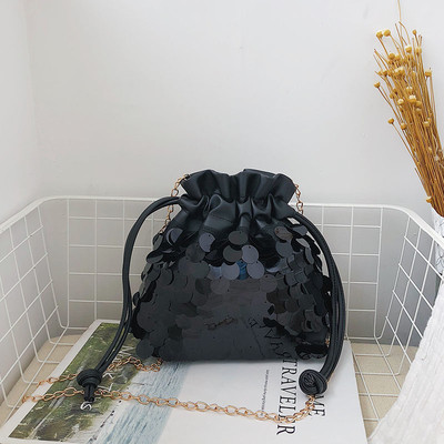 Дамска чанта в три цвята с пайети