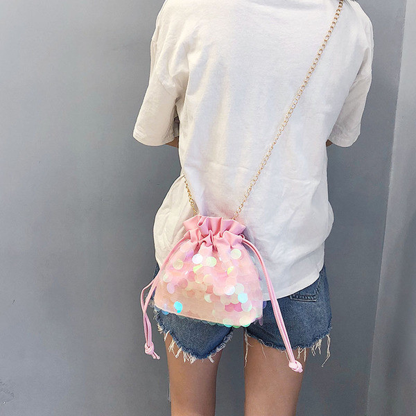 Дамска чанта в три цвята с пайети