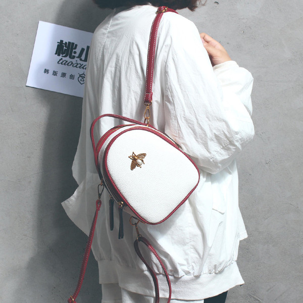 Стилна дамска раница от еко кожа с метална 3D декорация в три цвята