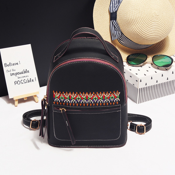 Rucsac de damă cu motive etnice în trei culori