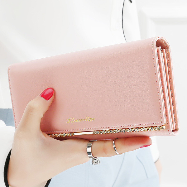 Елегантен дамски портфейл с надпис в няколко цвята