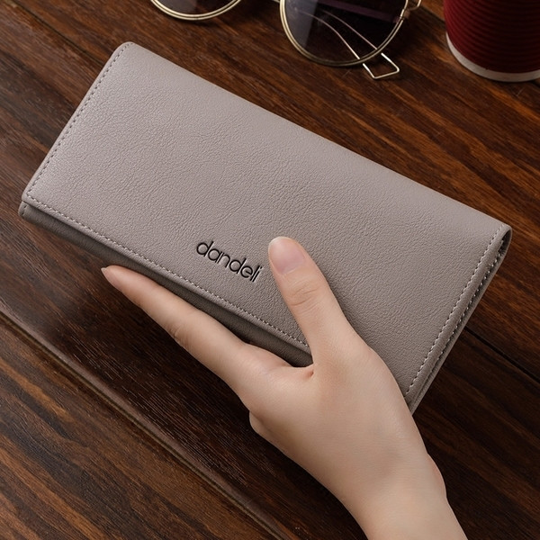 Красив дамски голям портфейл с надпис в няколко цвята