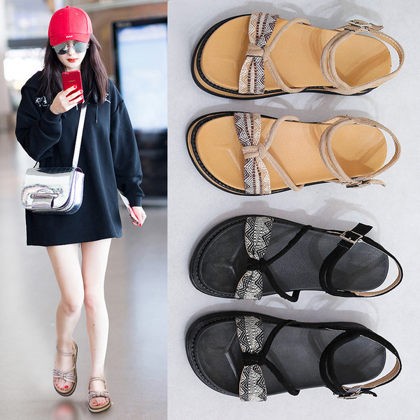 Ежедневни дамски сандаил в черен и кафяв цвят