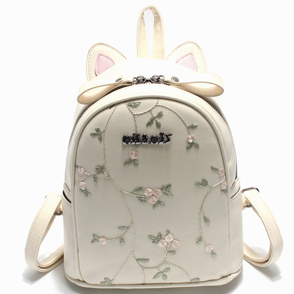 Дамска раница с флорални мотиви и 3D декорация в няколко цвята