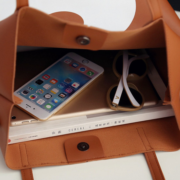 Geanta de dama din piele ecologica in trei culori cu animatie