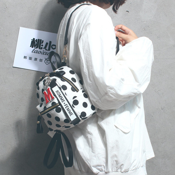 Дамска раница в три цвята на точки с аксесоар