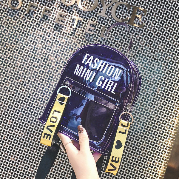 Rucsac modern de damă cu o inscripție în alb și violet