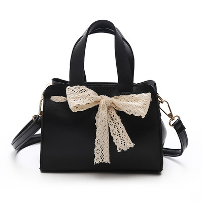 Geanta de dama eleganta din piele ecologica cu panglica din dantela